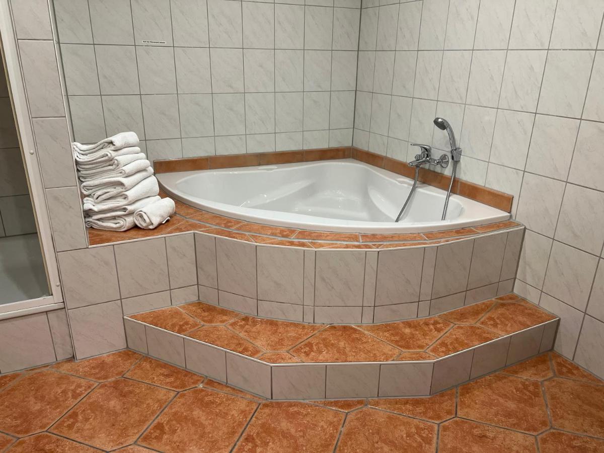 Sali Homes - Auszeit Am Fuss Der Burg Stettenfels Apartment *